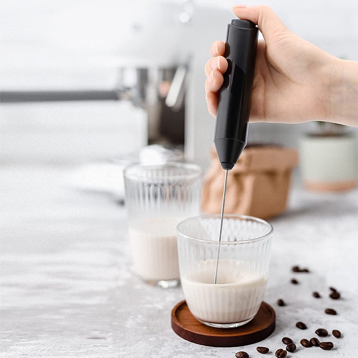 Espumador de leche eléctrico de mano para café